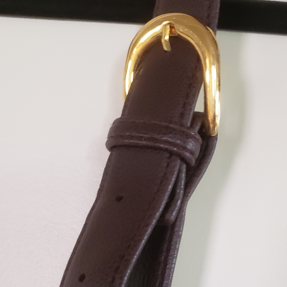 Vintage Stone Mountain Brown Crossbody Bag, crafted from genuine soft leather. - Picture 5 of 16